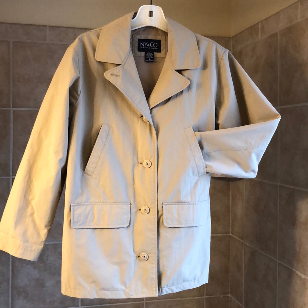 Rain jacket. NEVER worn!